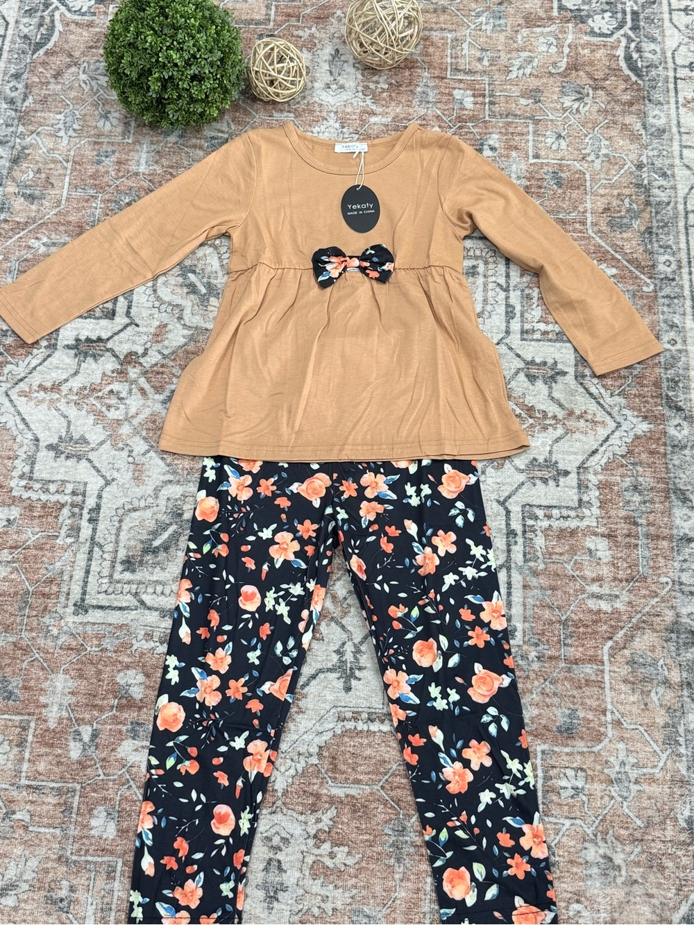 Girls' Tan Top & Floral Leggings Pajama Set